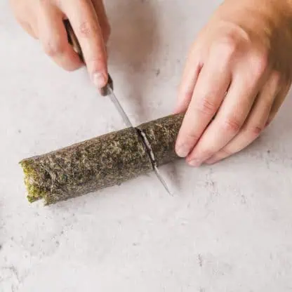 Maconha prensada: o que é, como é feita e como reduzir os danos